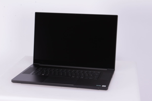 Razer Blade Pro 17 (RZ09-0368CG63-R3G1), Gaming-Notebook - Gebrauchtgerät